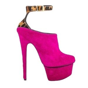 London Trash Wynne Real Fur High Heels in Pink Pony